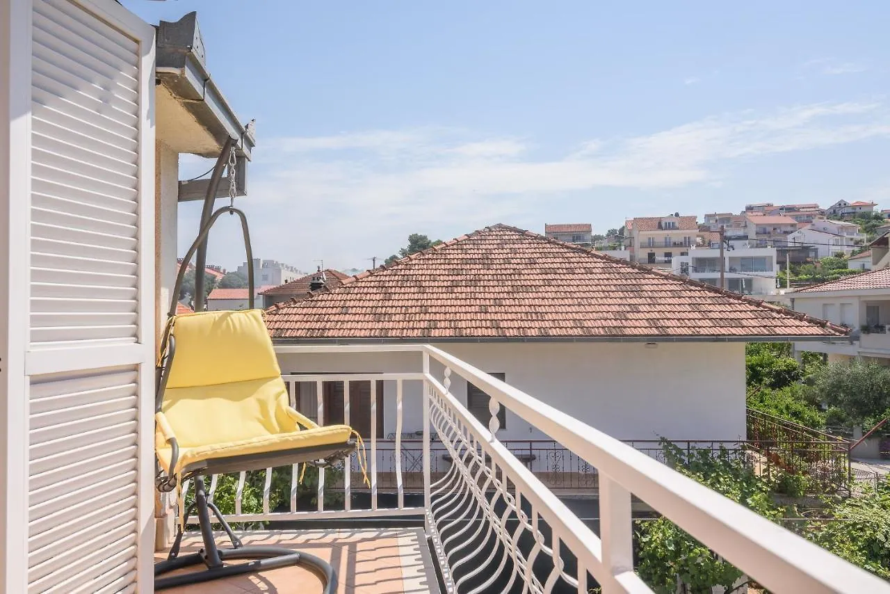 Vikeli Apartment Trogir Croatia